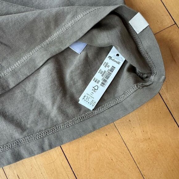 $35 Madewell Garment-Dyed Allday Crewneck size XS m1 - Picture 4 of 4